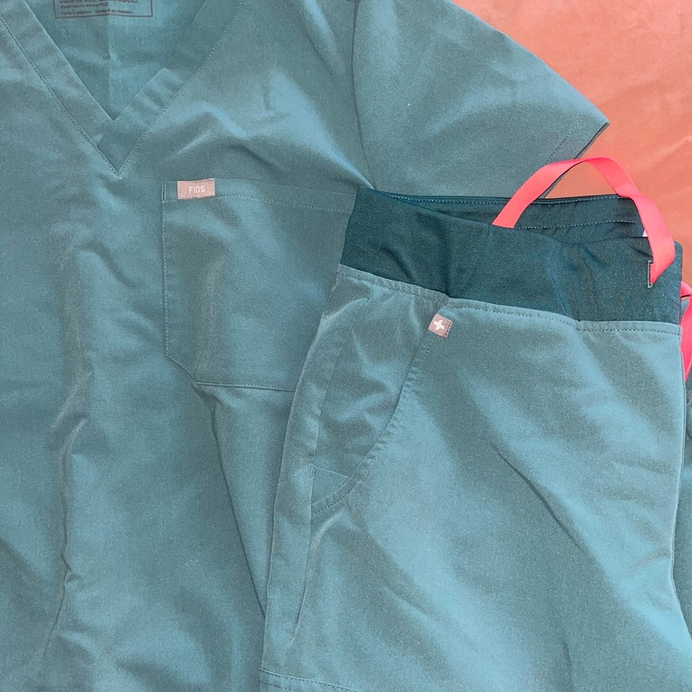 Figs limited hydragreen green set